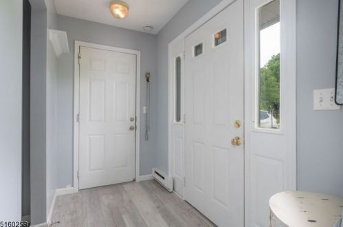 19 Drakestown Rd, Hackettstown NJ  07840-5649 exterior