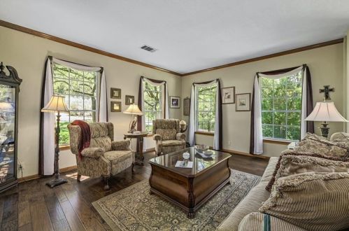 3918 Caney Creek Rd, Austin TX  78732-2214 exterior