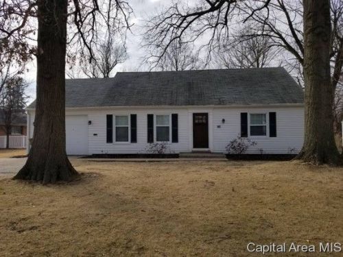 226 Center St, Womac, IL 62626-1527