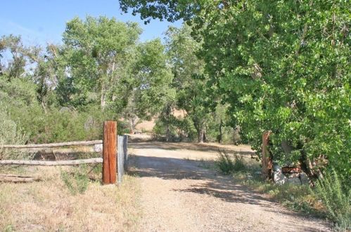 43640 Lake Hughes Rd, Leona Valley, CA 93532-1014