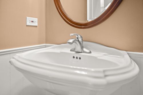 1826 Luther Lowell Ln, Sycamore IL  60178-8751 exterior