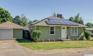 65 Matney St, Interlachen, OR 97024-3800