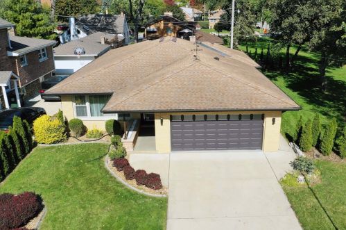 6906 Jarvis Ave, Niles IL  60714-4016 exterior