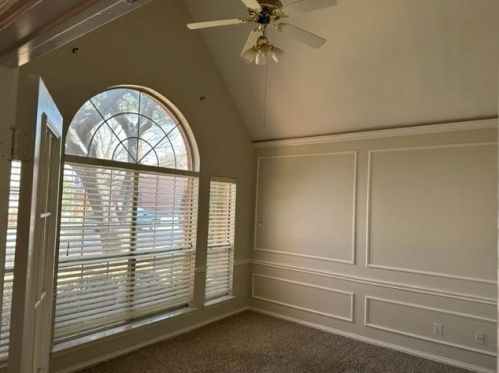 3838 Azure Ln, Addison TX  75001-7901 exterior