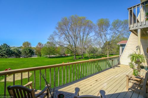 3282 Camelot Dr, Saint Paul MN  55125-2754 exterior
