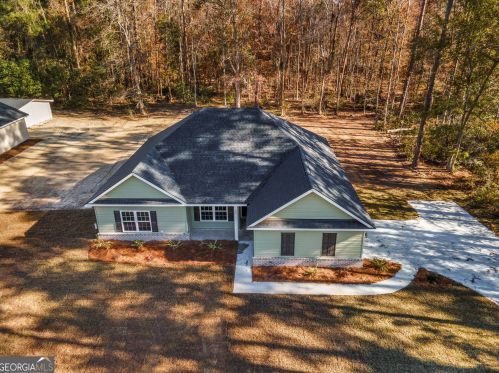 250 Mcdonald St, Bayview, GA 31316-6024