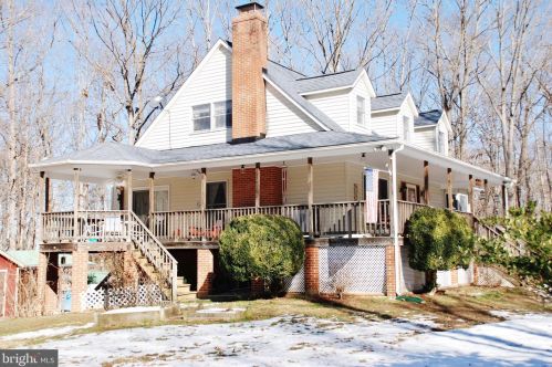 26517 Mountain View Dr, Rhoadesville, VA 22542-8751
