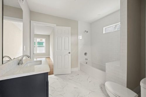 2732 Miles Cir, Atlanta GA  30344-3743 exterior