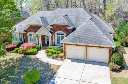 930 Laurelwood Ct, Holly Springs, GA 30115-6452