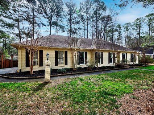 5036 Sherifield Dr, Marietta, GA 30068-4361