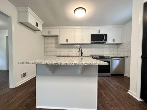 1379 Benteen Way, Atlanta GA  30315-3103 exterior