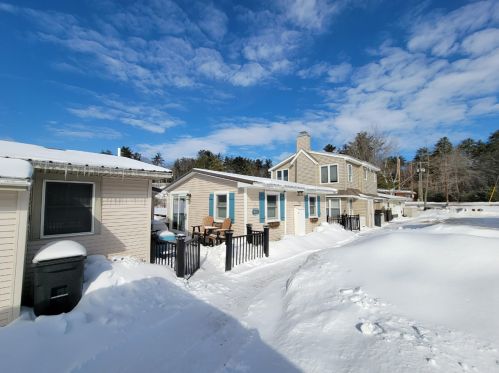 556 Weirs Rd, Laconia, NH