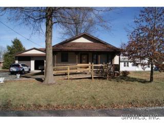 123 Hampton St, Fort Russell, IL 62010-1429