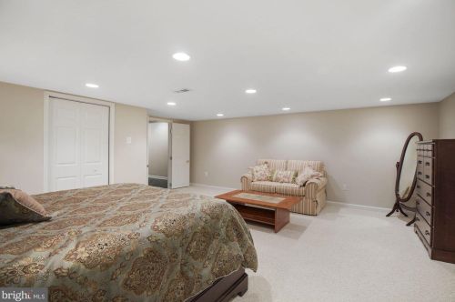 704 Pebble Bch Dr, Silver Spring MD 20904-3576 exterior