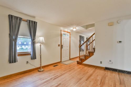 9 Chung St, Nashua, NH 03062-1888