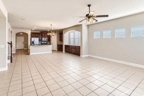 913 Willow Crest Dr, Midlothian TX  76065-7904 exterior