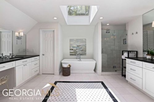 280 Cameron Ridge Dr, Atlanta GA  30328-4709 exterior