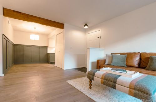 15594 Arizona Ave, Denver CO  80017-4704 exterior