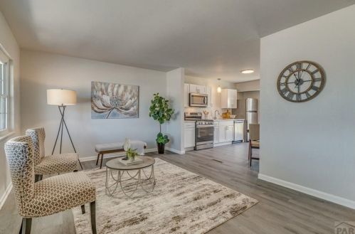 2571 Lynwood Ln, Pueblo CO  81005-2719 exterior