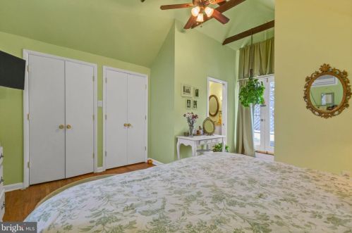 419 12 St, Philadelphia PA 19123-3733 exterior