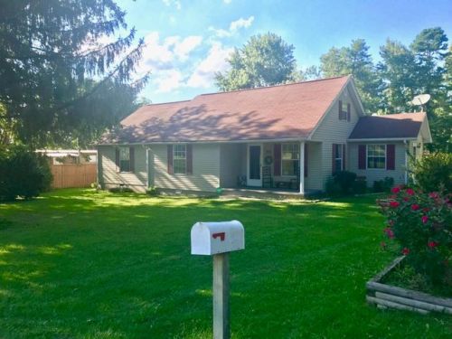 218 Woodlawn Ave, Jamestown, TN 38556-3918