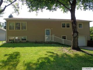 430 7th Ave, Walters, MN 56097-1223