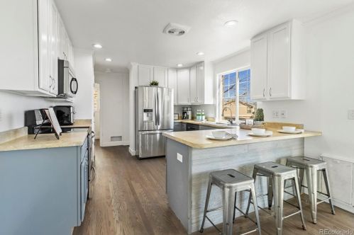 4824 Eaton Park Way, Aurora CO 80016-5926 exterior