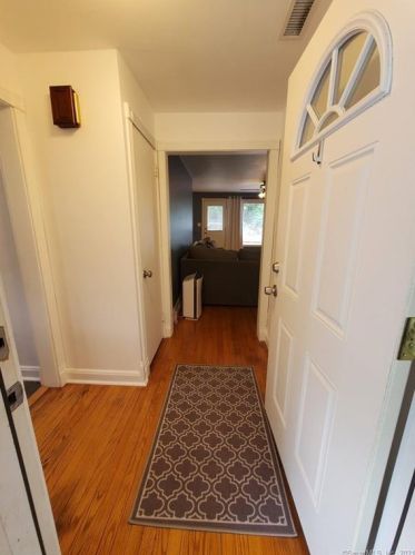 339 West St, Middletown CT  06457-4008 exterior