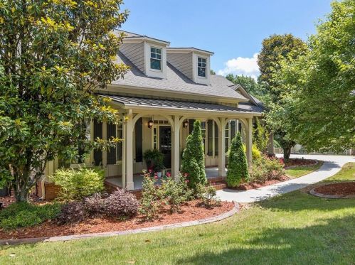 9099 Hanover St, Lithia Springs, GA 30122-6406