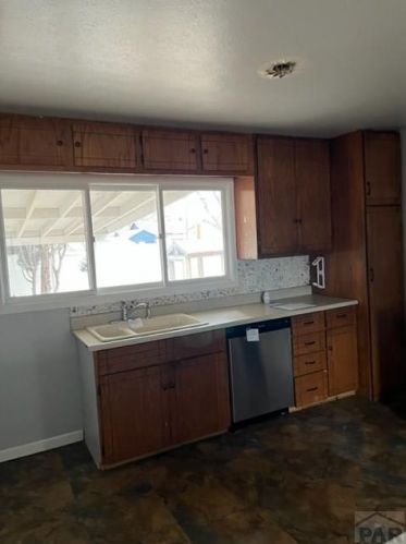 106 Dotson Ave, Pueblo CO  81005-1215 exterior