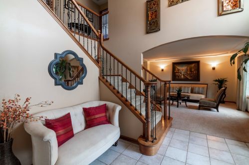 905 Warwick Dr, Matteson, IL 60443-1997
