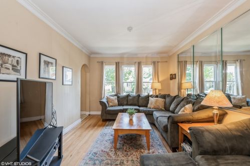2238 74th Ave, Chicago, IL 60707-2611