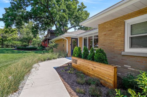 11917 Timberlane Dr, Palos Park, IL 60464-1242