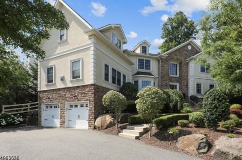 14 Efstis Ct, Town Center, NJ 07052-1439