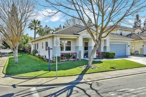 2716 Esta Ave, Modesto, CA 95355-8454