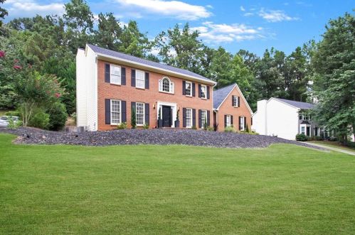 2045 Dayron Ct, Marietta, GA 30062-1787