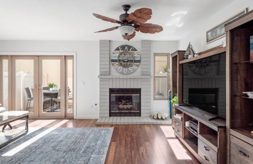 936 Hawthorne Ave, Carlsbad, CA 92011-3930