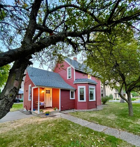 101 Westminster Ave, Minnetrista, MN 55388