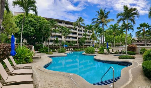 1 Keahole Pl, Honolulu HI  96825-3401 exterior