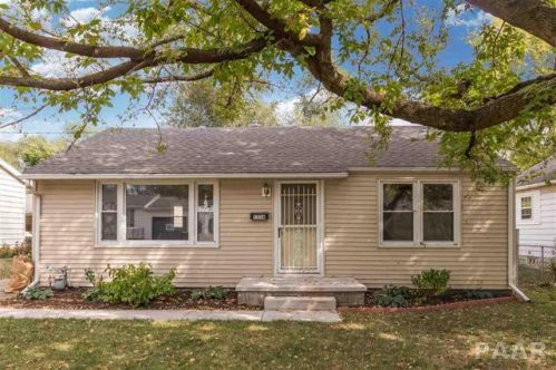 1316 Jerome St, Pekin IL  61554-5906 exterior