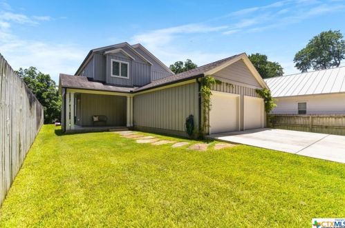 1035 Timber Elm, Seguin TX  78155-1138 exterior