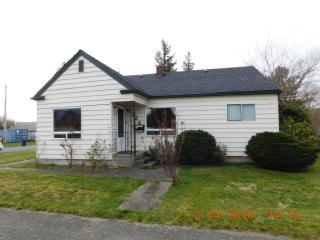 224 Puget Ave, Sedro Woolley, WA 98284-1130