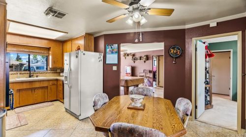 10075 Hedrick Ave, Riverside CA  92503-2377 exterior