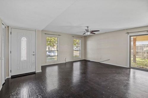 2024 Lymington Rd, Carrollton TX  75007-3133 exterior