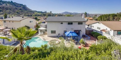 2032 Hillslake Dr, El Cajon, CA 92020-1018