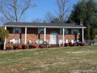 305 Richard Dr, Ringgold, GA 30736-8255