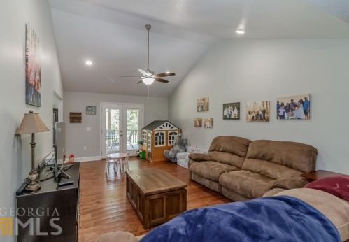 112 Morgan St, Lafayette, GA 30728-2100