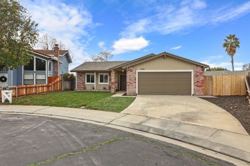 1399 Wimbledon Ct, Manteca, CA 95336-2982