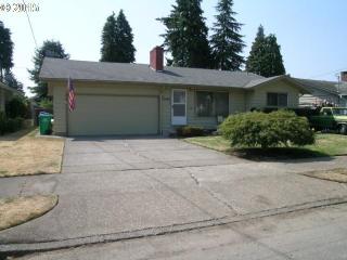 10466 Oregon St, Portland, OR 97220-4022