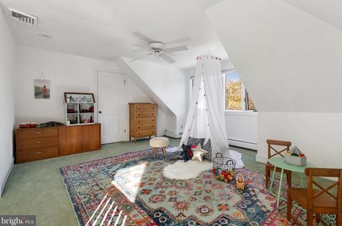 501 Warwick Rd, Tavistock NJ 08033-3831 exterior